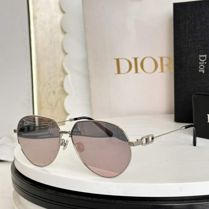 Picture of Dior Sunglasses _SKUfw76721256fw